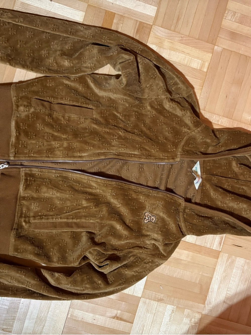 Brown Plush Teddy Embossed Cropped Sweatshirt - Picture 5 of 6